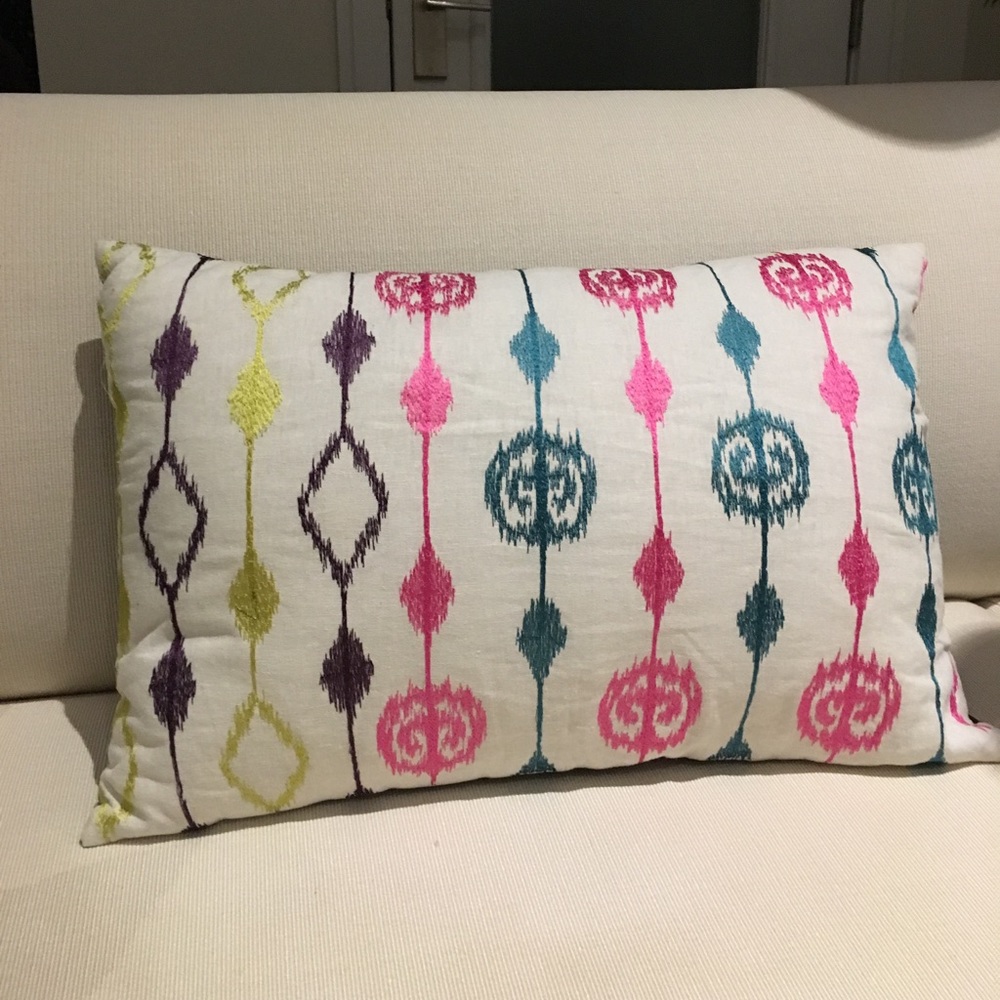 🍒 4/$30 Stitched cushion covers